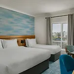 Marina Hotel 4*