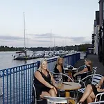 Marina Szálloda Waterford