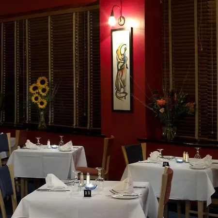 Ξενοδοχείο Marina 4*