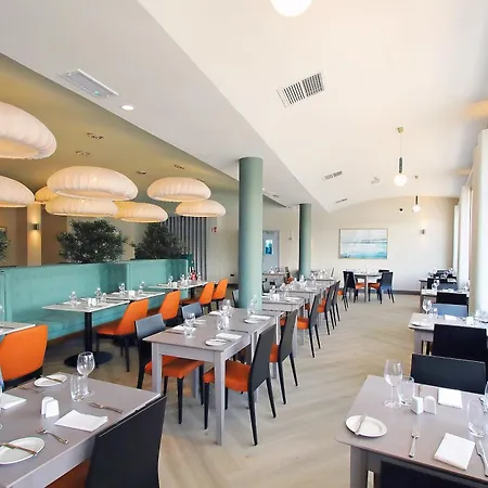 Ξενοδοχείο Marina 4*