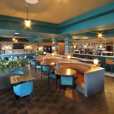 Marina 4* Waterford