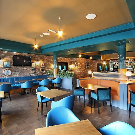 マリーナ ウォーターフォード