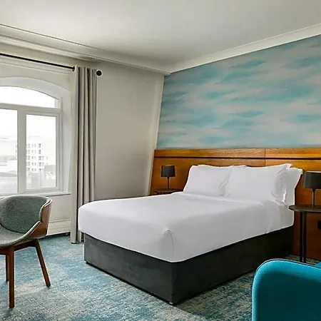 Marina Hotel 4*