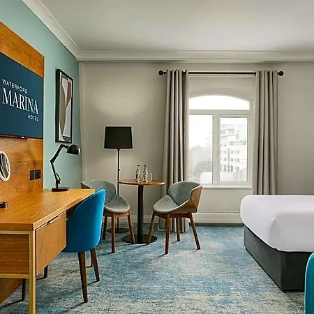 Marina Hotel