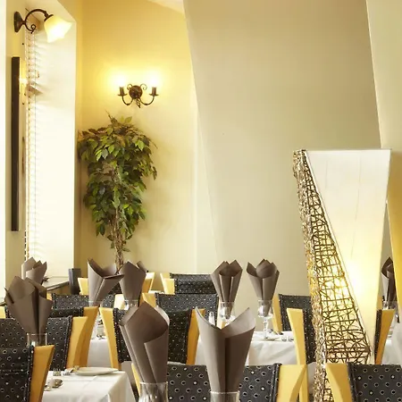 マリーナ ウォーターフォード