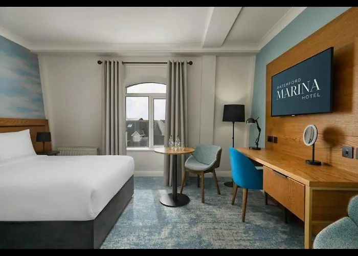 Отель Marina Вотафорд