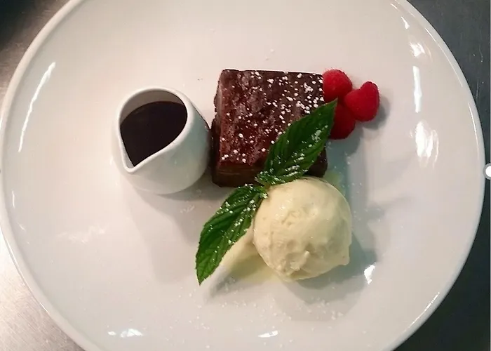 Отель Marina Вотафорд