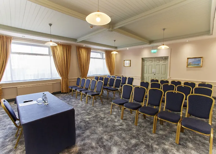 Отель Marina 4*